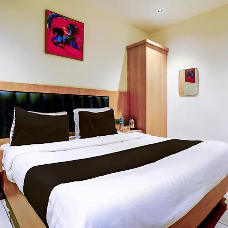 Hotel Super Townhouse Oak New Nashik Highway Kalyan Bhiwandi Mumbai