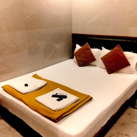 Aashray Residency And Boarding Mumbai