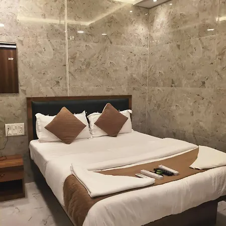 Aashray Residency And Boarding Mumbai