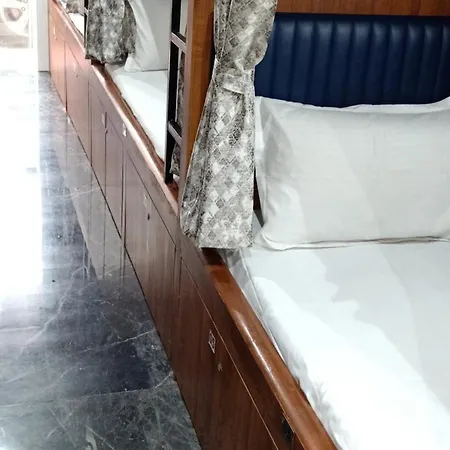 Sunlight Guest house Mumbai