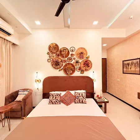 Hilltop Hideaway Party Friendly 4bhk Pool By Spacez * Mumbai