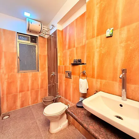 Hilltop Hideaway Party Friendly 4bhk Pool By Spacez Villa