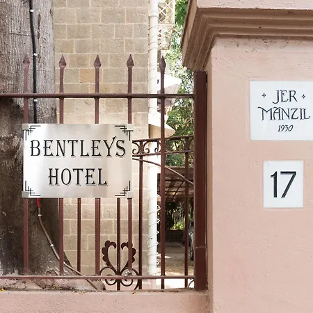 Bentleys Hotel 3* Mumbai