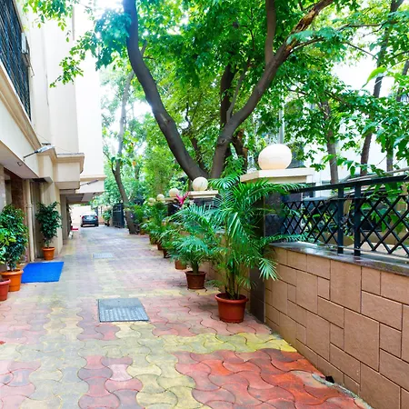 Mint Domestic Airport Hotel 3*