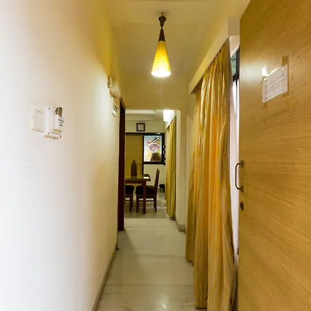 Mint Domestic Airport Hotel 3*