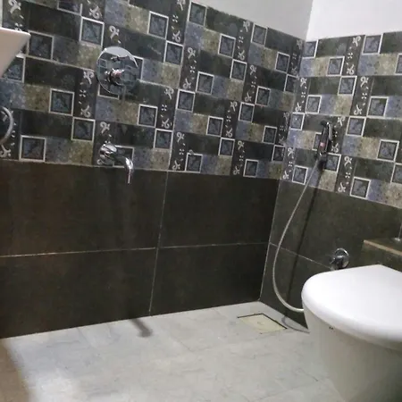 Hotel Avenue Residency