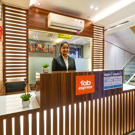 Hotel Fabhotel Grand Heritage - Nr Bkc