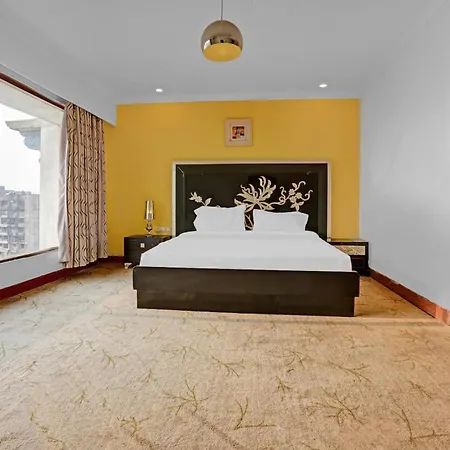 Townhouse Royal Palms Shared Serviced Hotel 4*