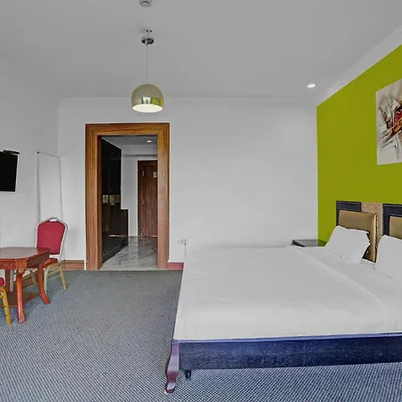 Townhouse Royal Palms Shared Serviced Hotel
