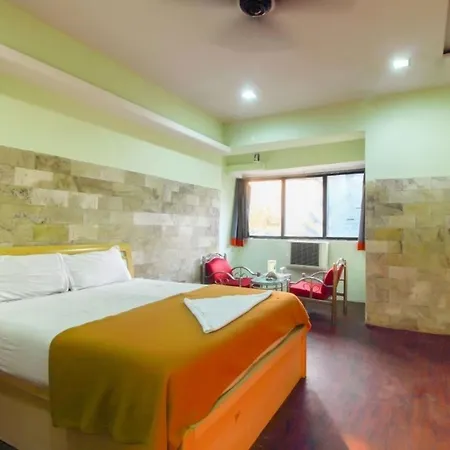 Evergreen Hotel