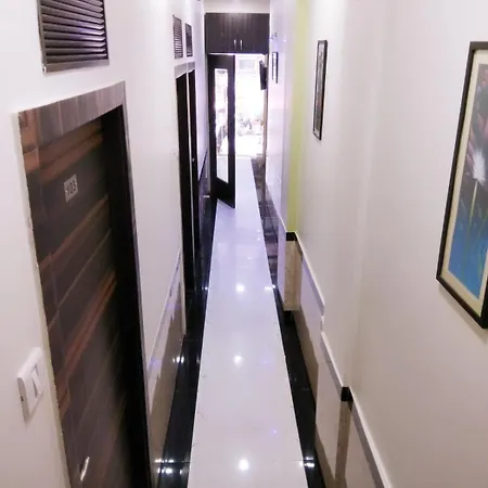 Aksa Powai * Mumbai