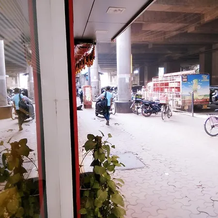Aksa Powai