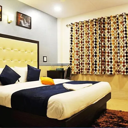 Aksa Powai Inn
