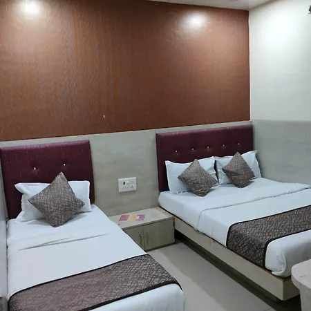 Kf Residency Hotel 2*