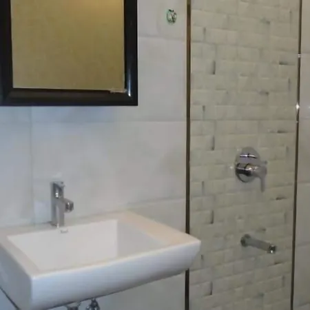 Hotel Liberty Plaza 3*