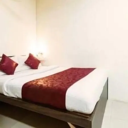 Hotel Saffron Inn