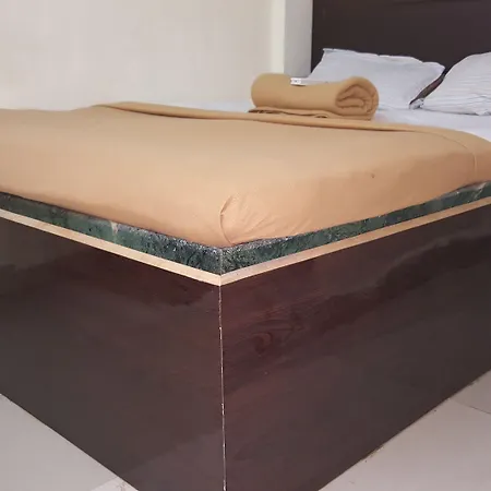 Hotel Hotel Al Mehraj 3*