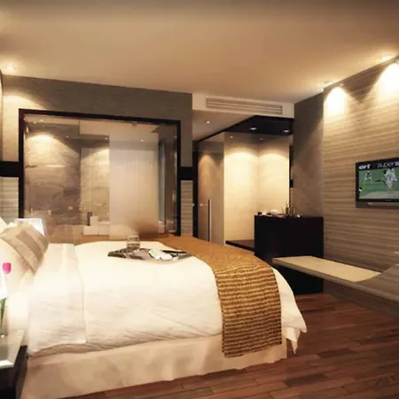 Hotel The Empresa 4*