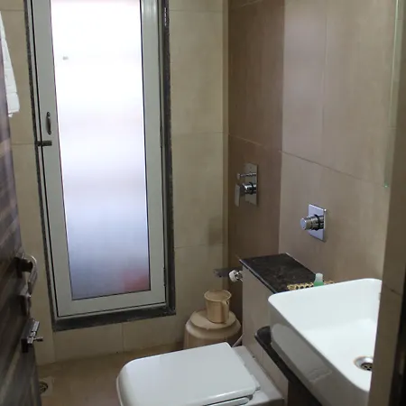 Nishita Residency Hotel 3*