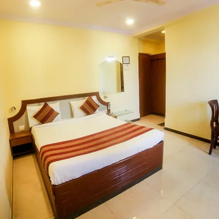 Hotel Lucky Bandra