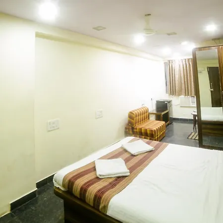 Hotel Lucky Bandra Mumbai