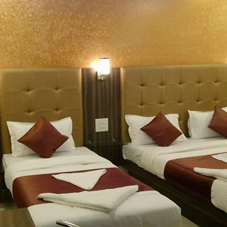 Flagship 83490 Hotel Bently Palace 3*