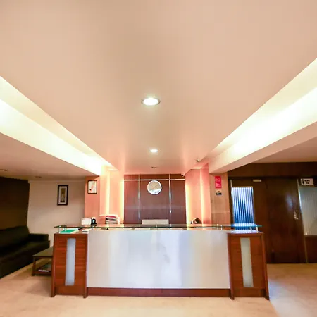 Hotel Hotel Lucky Near Nesco 3*