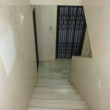 Hotel Mid Town