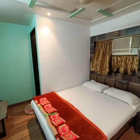 Broadway Colaba Hotel