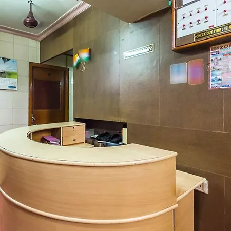 Hotel Karishma 2*
