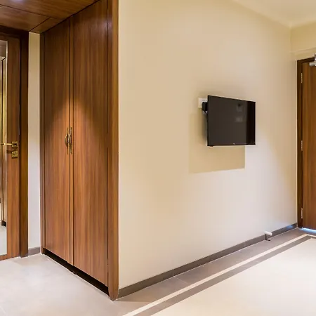 Hotel Treebo Olive Nest