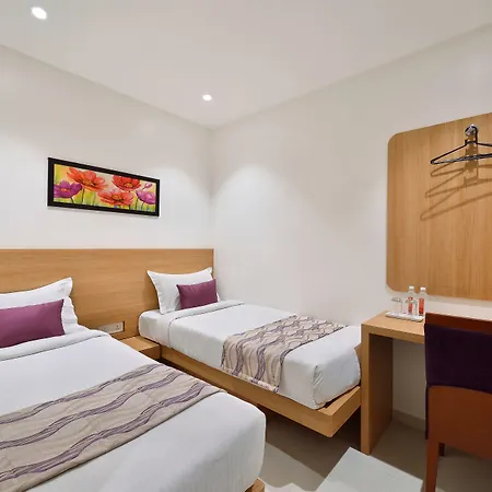 Leafio Hotel 2*