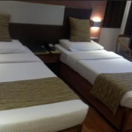 The Royal Orchid Hotel, Chembur Hotel