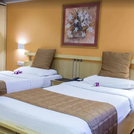 The Royal Orchid Hotel, Chembur 3*