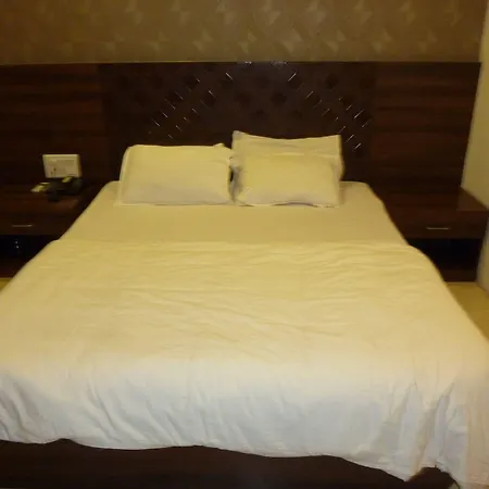 Hotel Regal Palace 3*