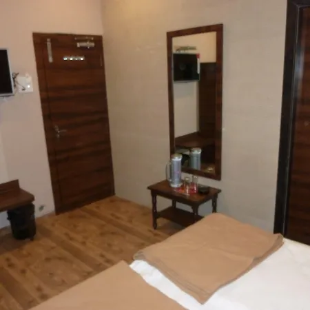Regal Palace Hotel