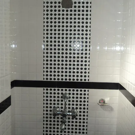 Celeste Colaba 2*