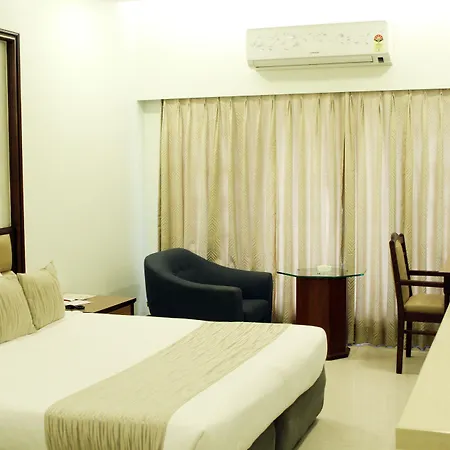 Kohinoor Park Hotel