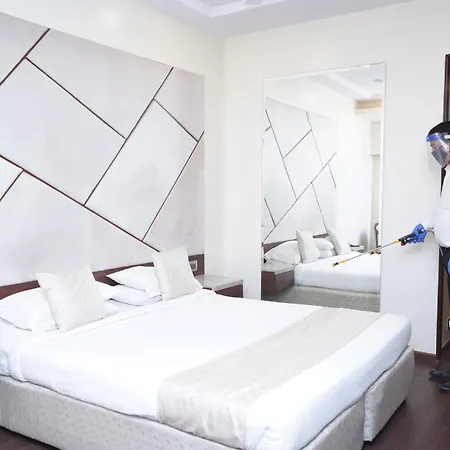Hotel Kohinoor Park 3*