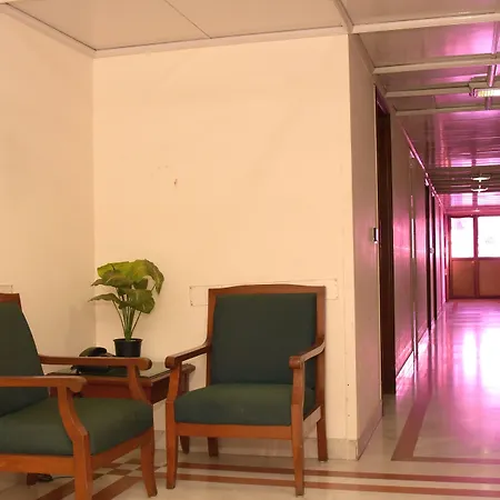 Atithi Hotel 2*