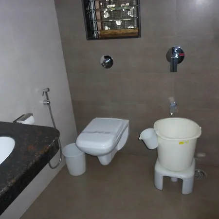 Balwas International Hotel 2*