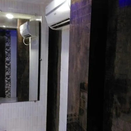 Paris Residency 2*