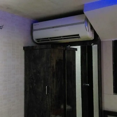 Paris Residency 2*