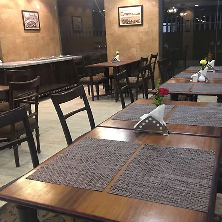 Hotel House Andheri East, Mumbai