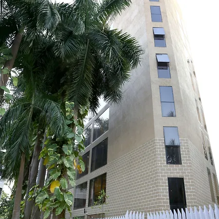 House Andheri East, Hotel Mumbai