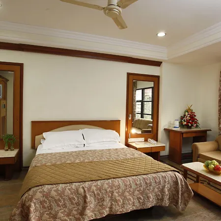 Garden Hotel