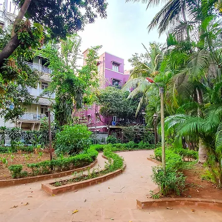Garden Hotel