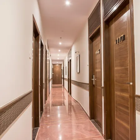 Fabhotel Admiral Hotel 3*