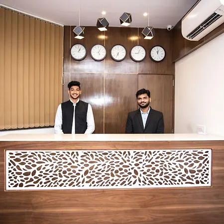 Hotel Fabhotel Admiral Mumbai