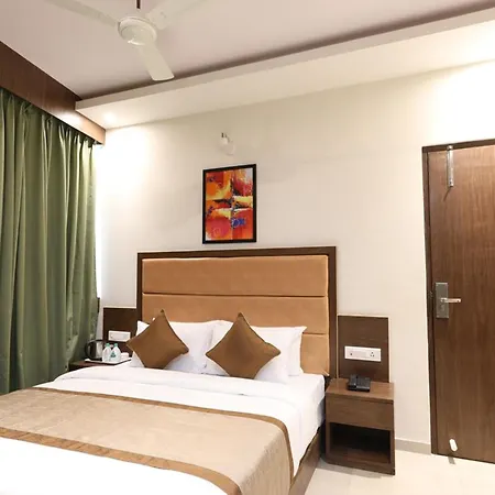 Hotel Fabhotel Admiral